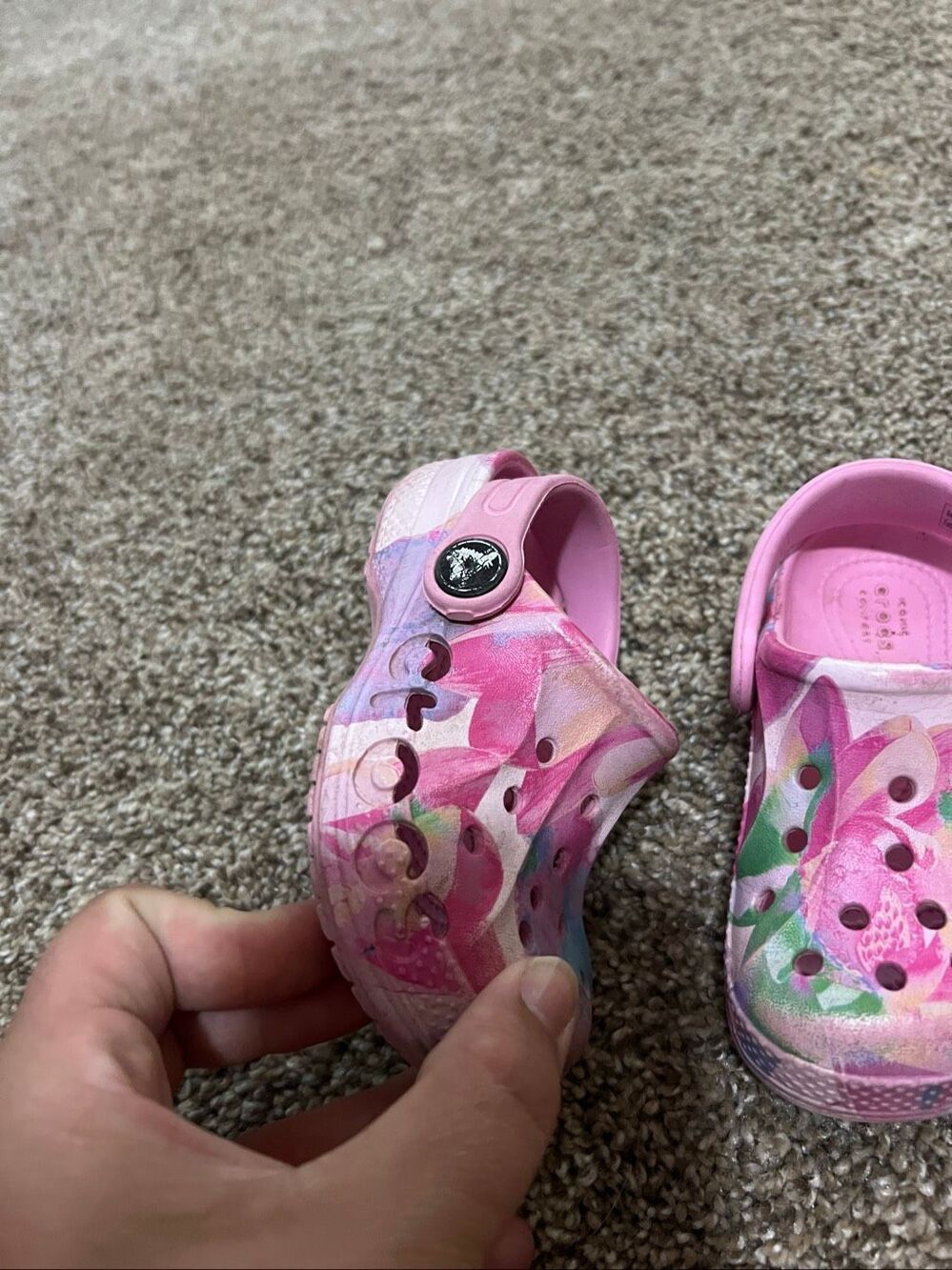Crocs Pink Patterned Toddler Size 6c Girls Shoes Flaws - Picture 8 of 12